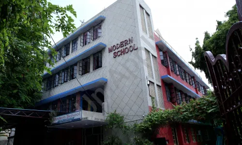 MODERN School, Sector 12, Noida School Building