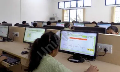 Pragyan School, Gamma 1, Greater Noida Computer Lab
