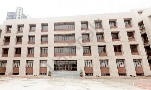 Somerville International School, Sector 132, Noida School Building 1