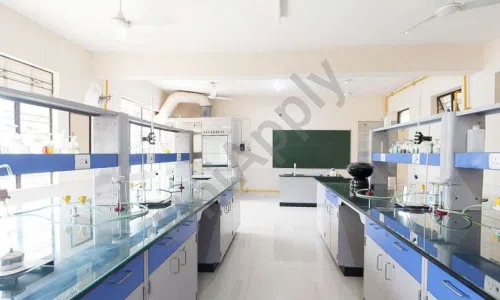 Somerville International School, Sector 132, Noida Science Lab