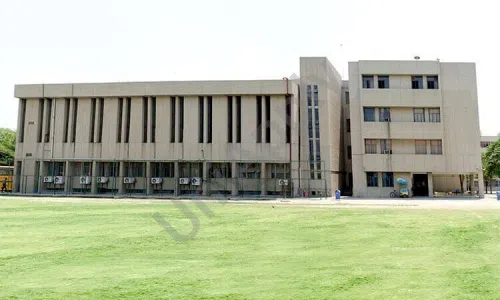 Somerville School, Sector 22, Noida School Building