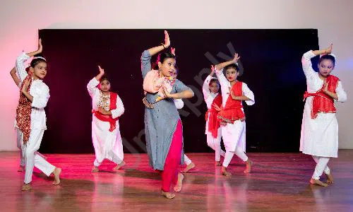 JKG International School, Shakti Khand 2, Indirapuram, Ghaziabad Dance