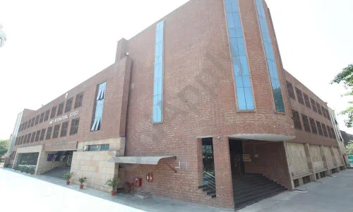 Amity International School, Sector 1, Vasundhara, Ghaziabad School Building