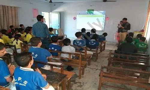 Rana Pratap Higher Secondary School, Lohia Nagar, Ghaziabad Classroom