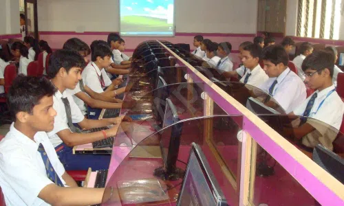 DAV Public School, Rajender Nagar, Sahibabad, Ghaziabad Computer Lab