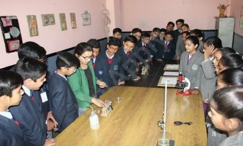 David Model Public Junior High School, Dlf Ankur Vihar, Loni, Ghaziabad Science Lab