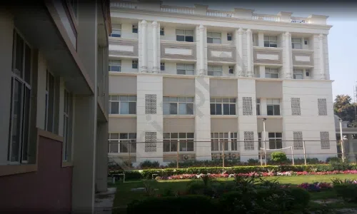 Dayawati Modi Public School, Modinagar, Ghaziabad School Building