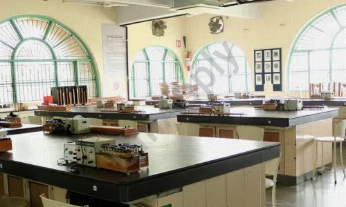 Delhi Public School, Meerut Road, Ghaziabad Science Lab