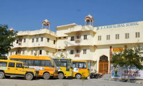 Dr. K. N. Modi Global School, Modinagar, Ghaziabad School Building
