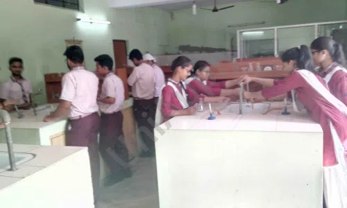 Hindon Public School, Bhanera, Loni, Ghaziabad Science Lab