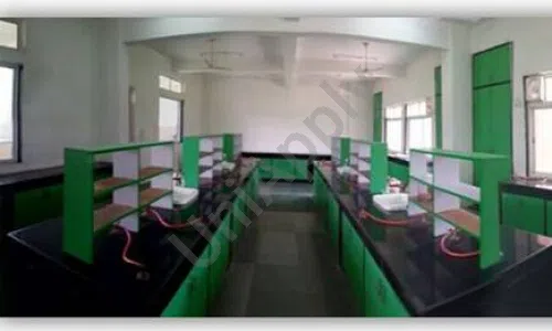 Indirapuram Public School, Dundahera, Crossings Republik, Ghaziabad Science Lab