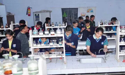 Ingraham English Medium School, Daulatpura, Ghaziabad Science Lab