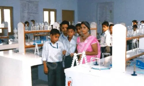 LRSVM Senior Secondary School, Muradnagar, Ghaziabad Science Lab