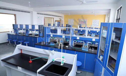 St. Xavier's High School, Ghaziabad Science Lab 2