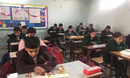 Lal Bahadur Shastri Sainik School, Kavi Nagar, Ghaziabad Classroom