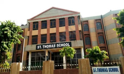 St. Thomas School, Gyan Khand 2, Indirapuram, Ghaziabad School Building 1