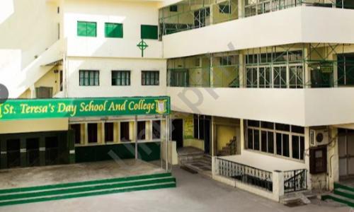 St. Teresa’S Day School, Aminabad, Lucknow