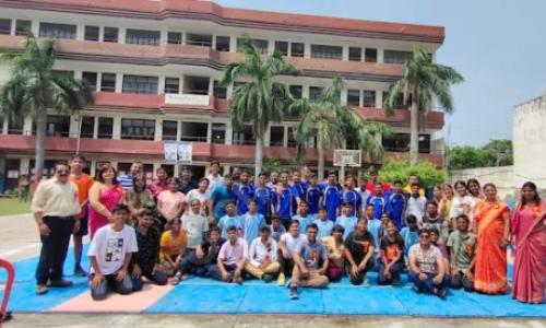 Dr. Virendra Swarup Public School, Mahanagar, Lucknow